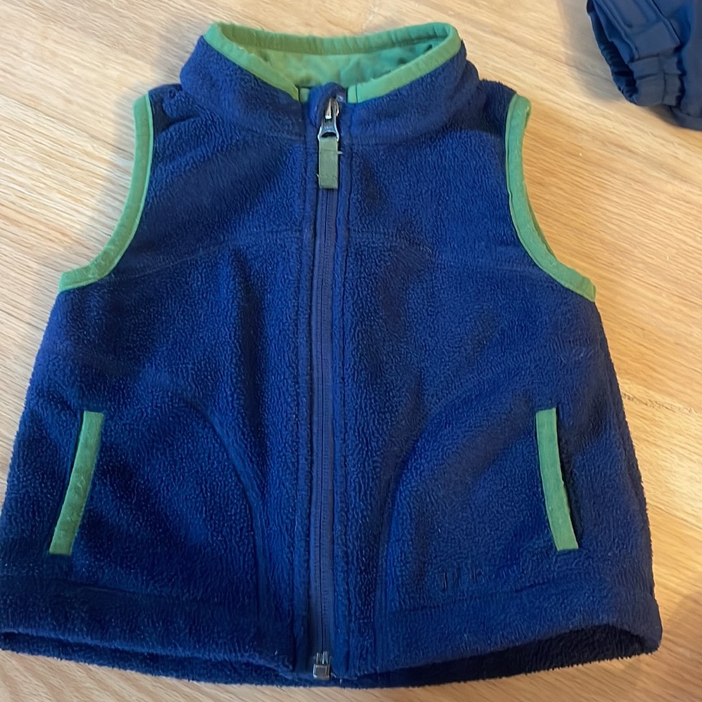 Kids LL Bean Fleece vest, ski jacket, and mittens, size: 12-18 mo